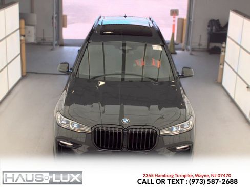 Used 2022 BMW X7 xDrive40i w/ Premium Enhanced Package AWD/4WD image 2