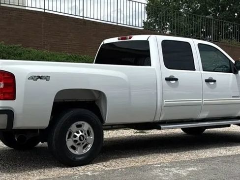 Used 2014 Chevrolet Silverado 2500 LT AWD/4WD image 6