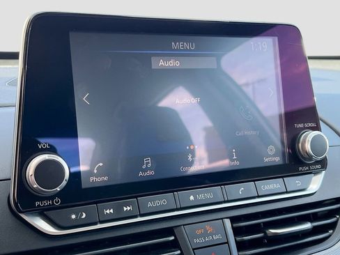 Used 2024 Nissan Altima 2.5 SR image 14