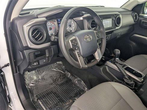 Used 2019 Toyota Tacoma SR5 RWD image 13