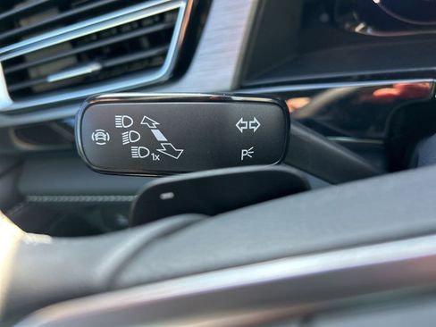 New 2026 Volkswagen Atlas Cross Sport SE FWD image 29