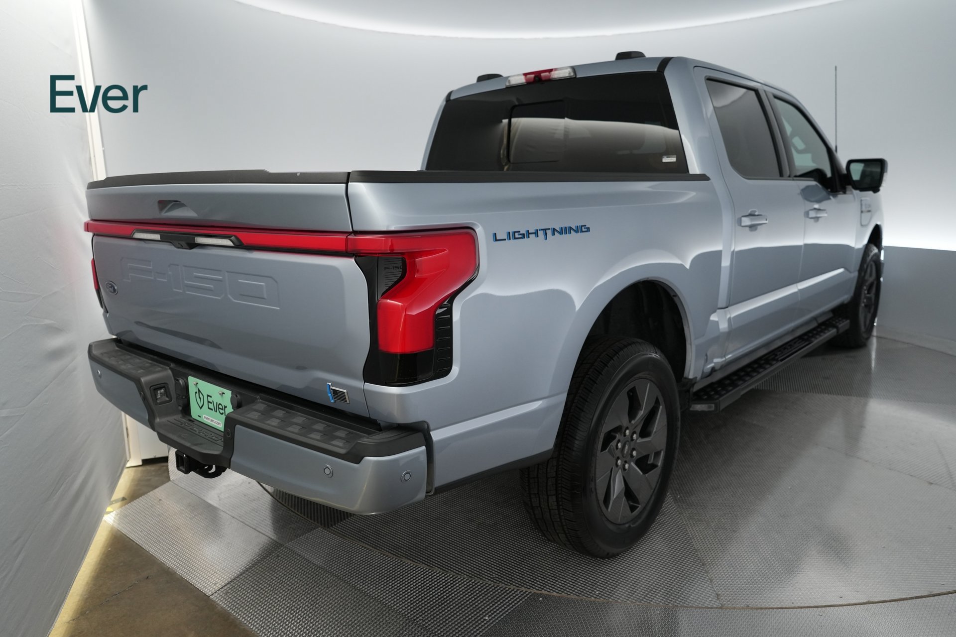 Used 2022 Ford F150 Lightning Lariat w/ Tow Technology Package AWD/4WD image 3