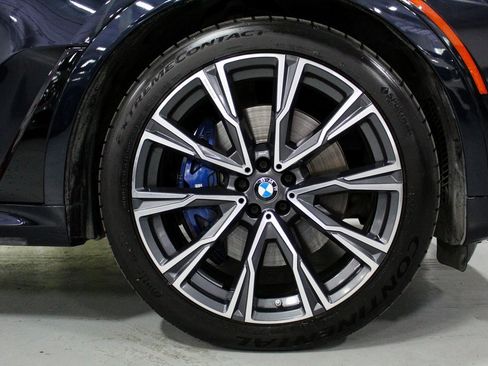 Used 2022 BMW X7 M50i w/ Dynamic Handling Package image 40