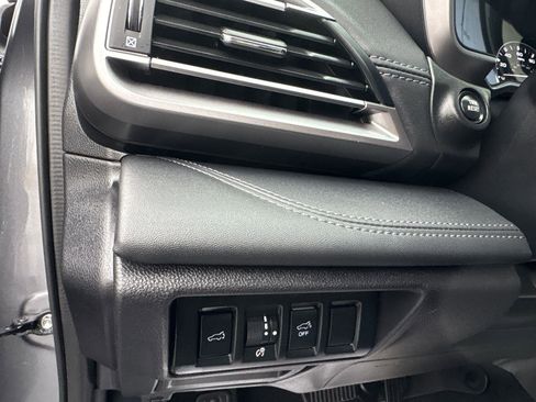 Used 2022 Subaru Outback Limited image 19