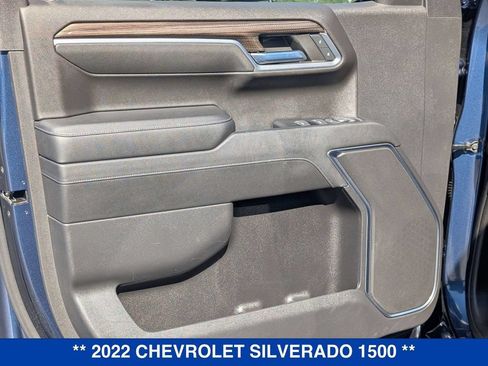 Used 2022 Chevrolet Silverado 1500 LT AWD/4WD image 9