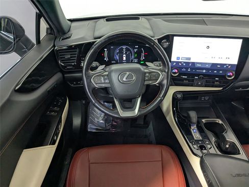 Used 2022 Lexus NX 450h+ AWD image 34