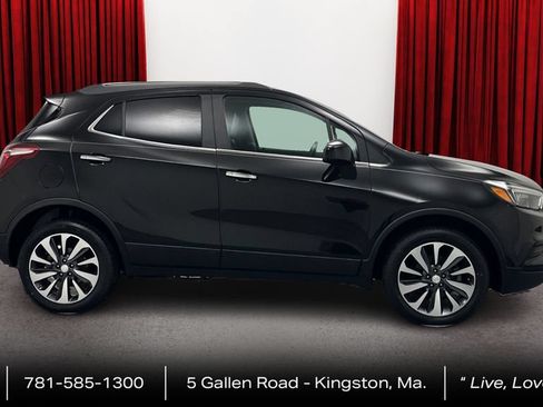 Used 2021 Buick Encore Preferred w/ Safety Package AWD/4WD image 4