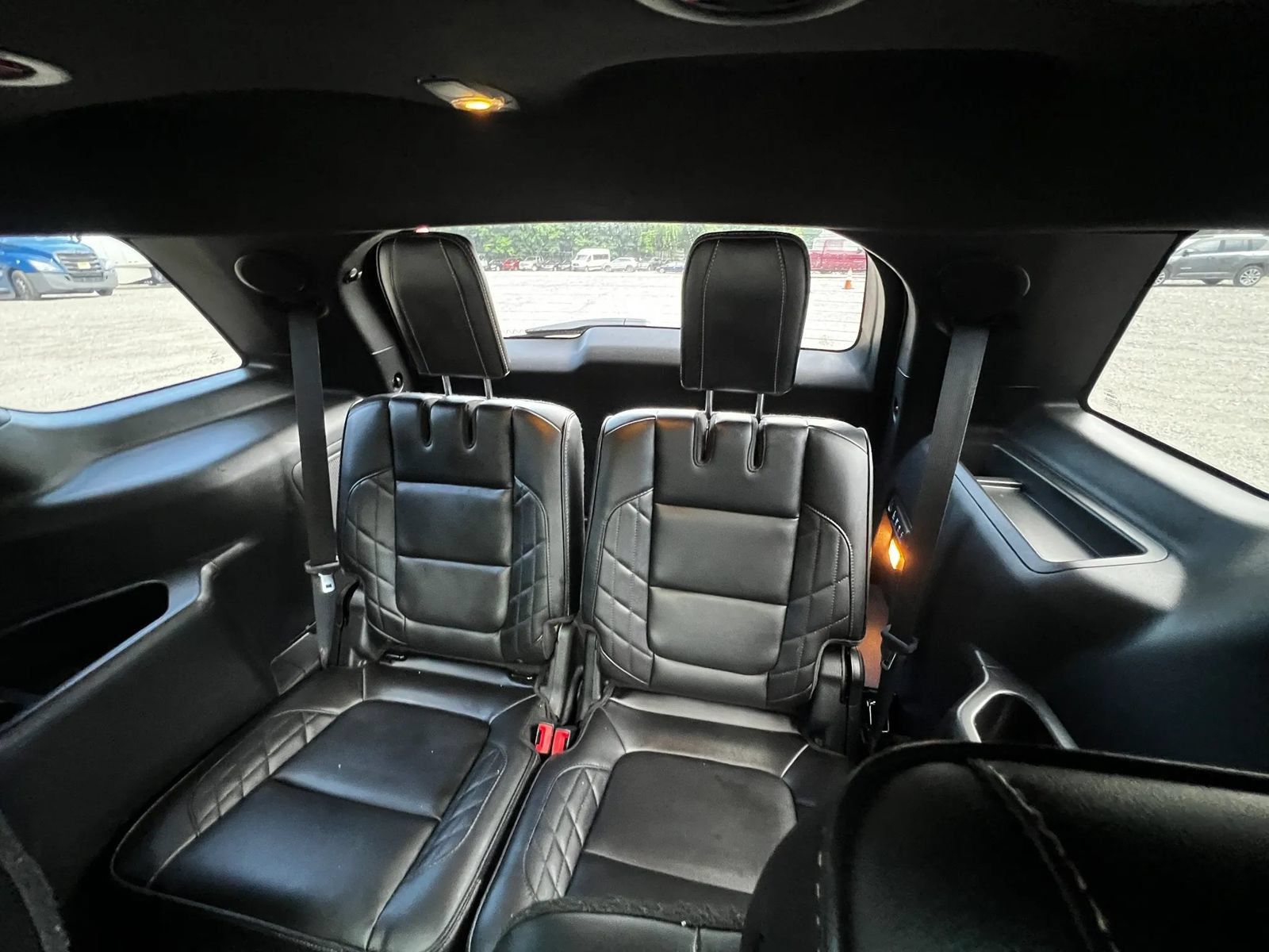 Used 2016 Ford Explorer Platinum AWD/4WD image 16