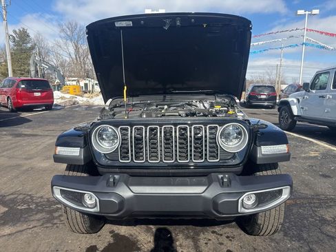 New 2025 Jeep Wrangler Unlimited Sahara AWD/4WD image 53