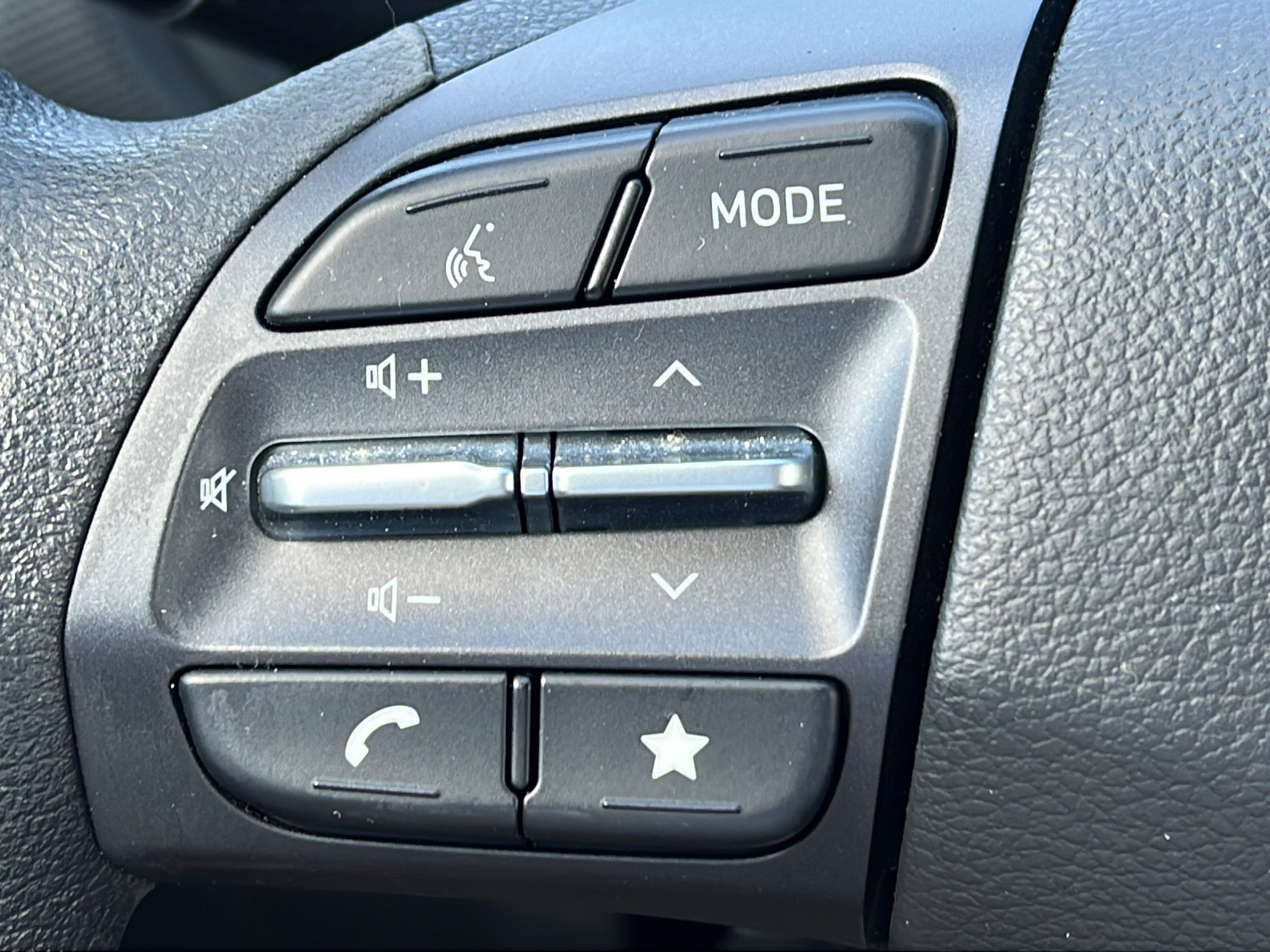 Certified 2023 Hyundai Kona SEL FWD image 22