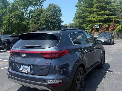 Used 2020 Kia Sportage S w/ S FWD Sunroof Package image 2