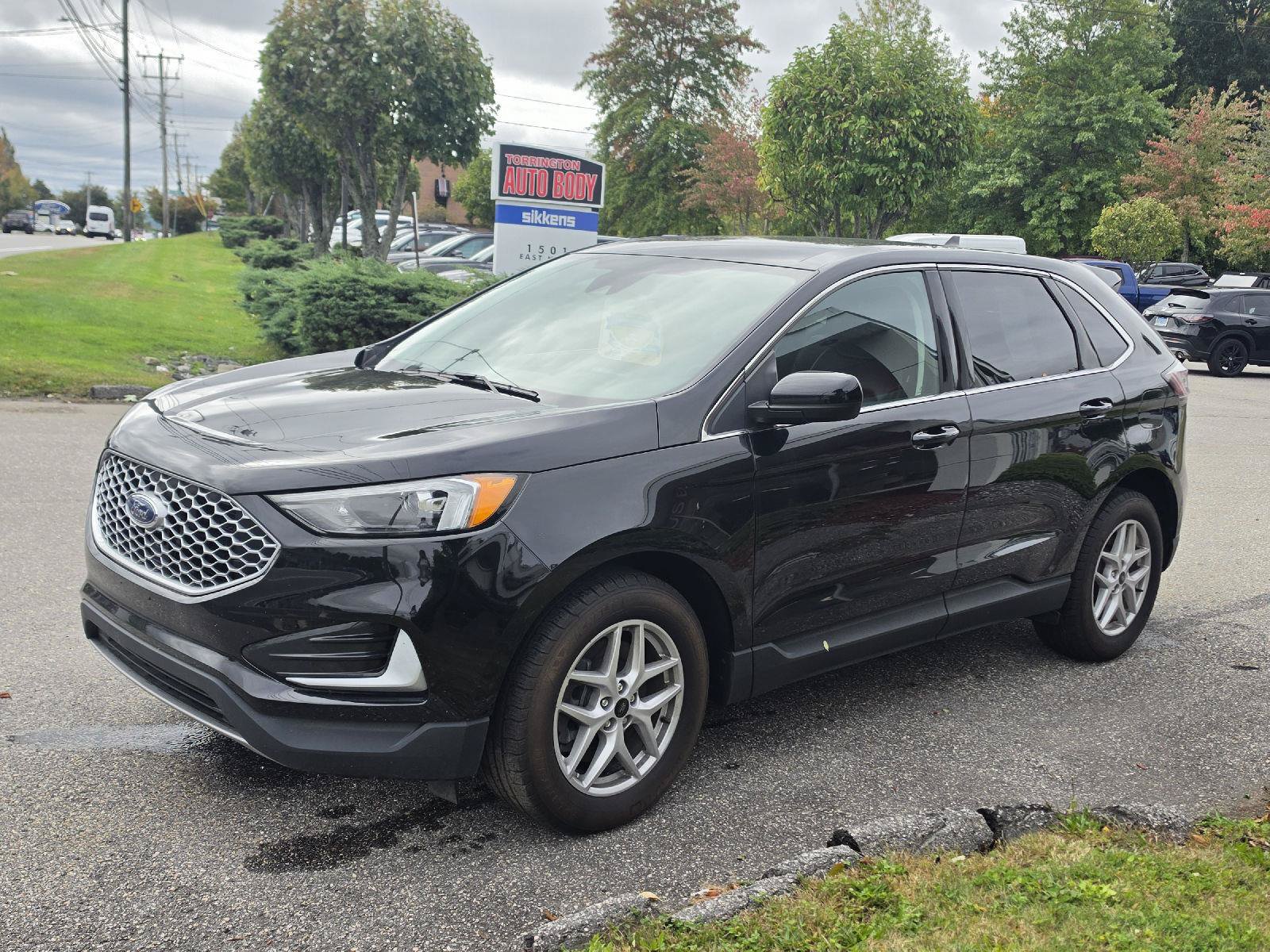 Used 2024 Ford Edge SEL AWD/4WD image 10
