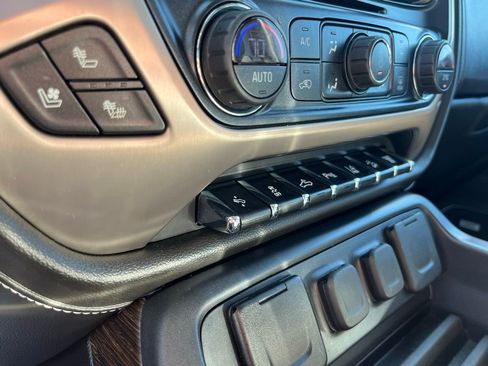 Used 2019 GMC Sierra 2500 Denali w/ Duramax Plus Package image 17