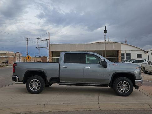 New 2026 Chevrolet Silverado 2500 LTZ w/ LTZ Premium Package image 5