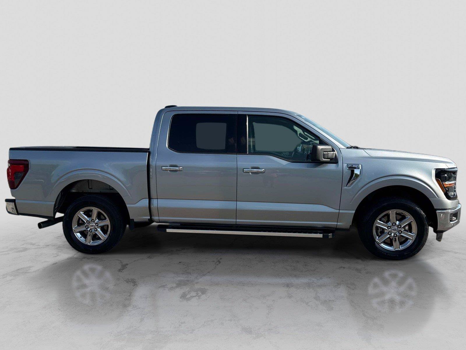 Used 2025 Ford F150 XLT w/ Equipment Group 301A Standard RWD image 4