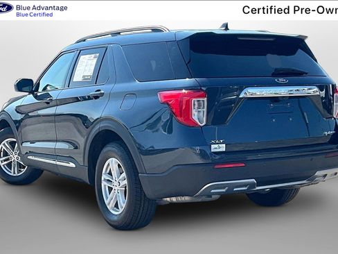 Used 2023 Ford Explorer XLT w/ Equipment Group 202A AWD/4WD image 10