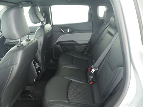 New 2026 Jeep Compass Latitude AWD/4WD image 20