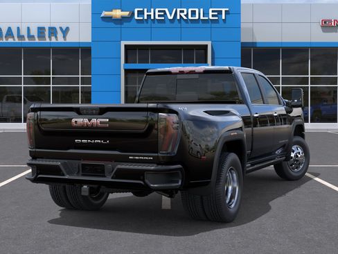 New 2026 GMC Sierra 3500 Denali Ultimate AWD/4WD image 4