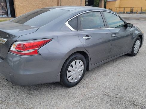 Used 2015 Nissan Altima 2.5 S w/ Power Driver Seat Package FWD image 6