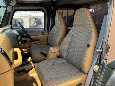 Used 1998 Jeep Wrangler Sport image 31