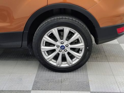 Used 2017 Ford Escape Titanium FWD image 16