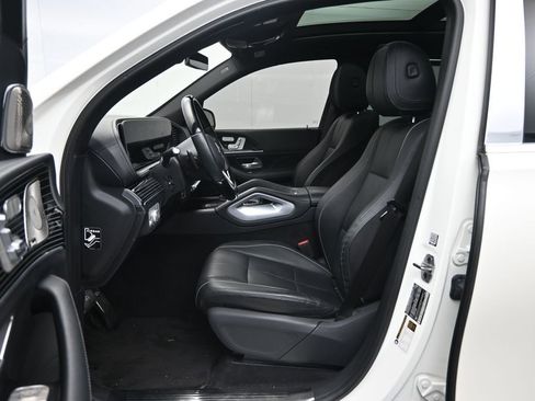 Used 2023 Mercedes-Benz Maybach GLS 600 4MATIC image 25