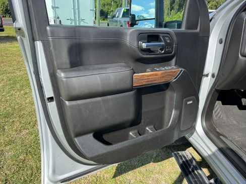 Used 2021 Chevrolet Silverado 2500 High Country w/ Z71 Off-Road Package image 27