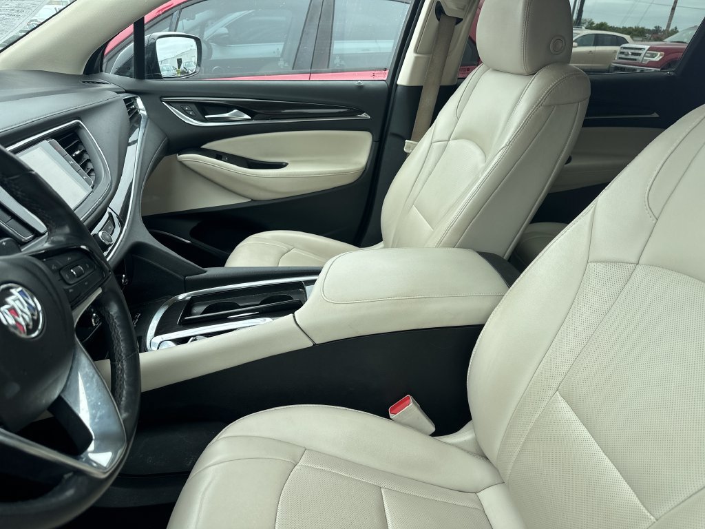 Used 2022 Buick Enclave Essence w/ Experience Buick Package FWD image 4
