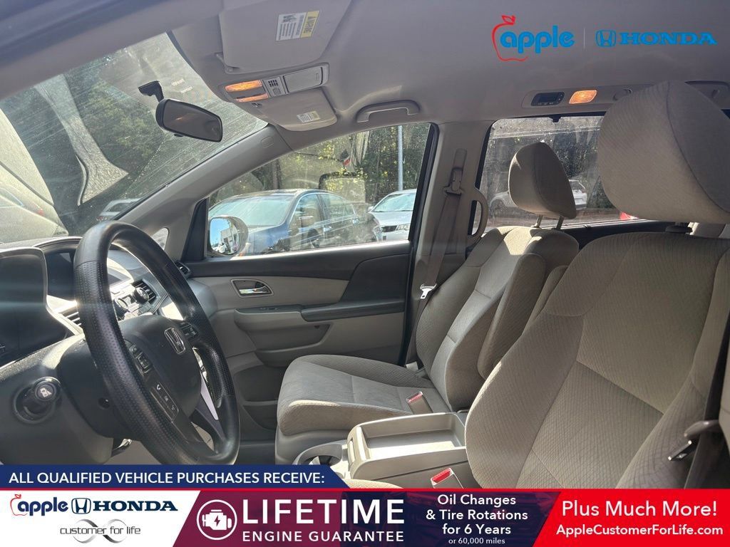 Used 2014 Honda Odyssey EX image 6