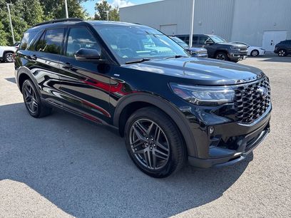 Used 2025 Ford Explorer ST-Line w/ ST-Line Street Pack