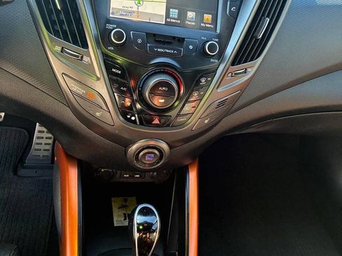 Used 2017 Hyundai Veloster Turbo w/ Tech Package 02 FWD image 3