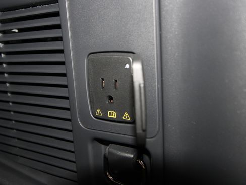 New 2026 Ford Expedition Tremor image 43