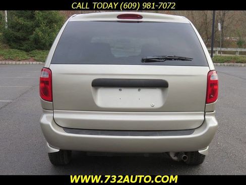 Used 2005 Dodge Grand Caravan SE w/ Popular Equipment Group I image 8