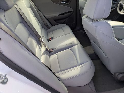 Used 2024 Chevrolet Malibu LS FWD image 33