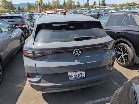 Used 2023 Volkswagen ID.4 Pro S AWD/4WD image 3