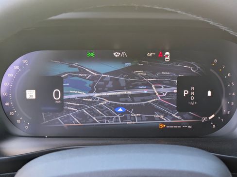 New 2026 Volvo XC40 B5 Plus w/ Protection Package Premier image 18