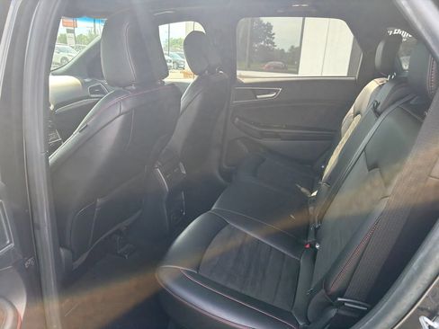 Used 2020 Ford Edge ST-Line FWD image 5