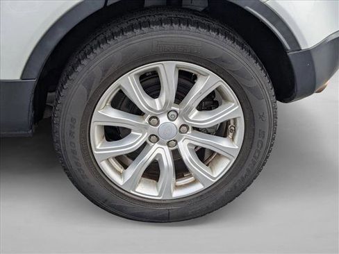 Used 2017 Land Rover Range Rover Evoque SE Premium image 22