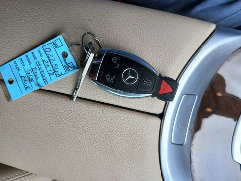 Used 2018 Mercedes-Benz GLC 300 w/ Premium Package image 32