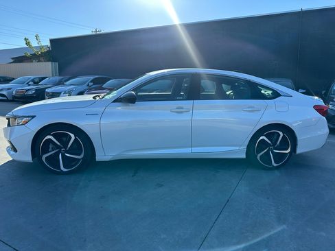 Used 2022 Honda Accord Sport image 4