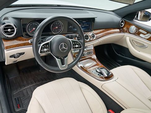 Used 2019 Mercedes-Benz E 450 4MATIC Wagon image 17