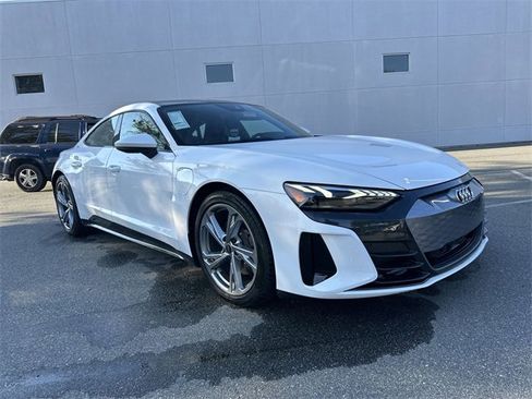 Used 2022 Audi e-tron GT Premium Plus image 7