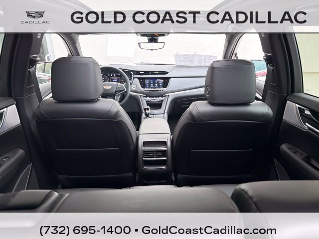 Used 2025 Cadillac XT5 Premium Luxury w/ Technology Package AWD/4WD image 12