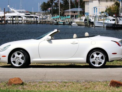 Used 2005 Lexus SC 430 Convertible RWD image 6