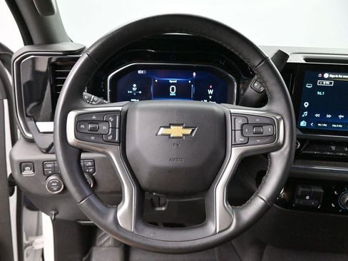 Used 2024 Chevrolet Silverado 2500 LTZ AWD/4WD image 15