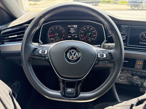 Used 2021 Volkswagen Jetta R-Line w/ R-Line Cold Weather Package FWD image 19