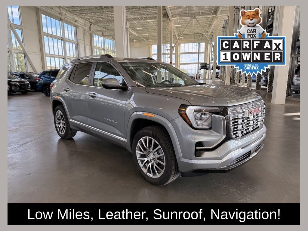 Used 2026 GMC Terrain Denali AWD/4WD image 1