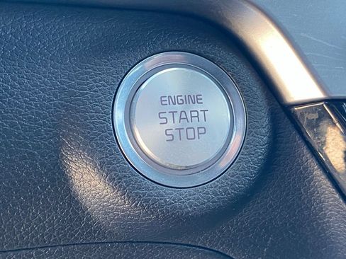 Used 2024 Kia Telluride EX X-Line AWD/4WD image 17