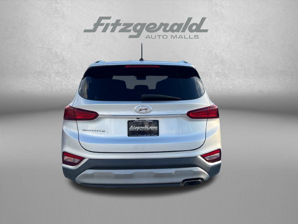 Used 2019 Hyundai Santa Fe SE FWD image 4