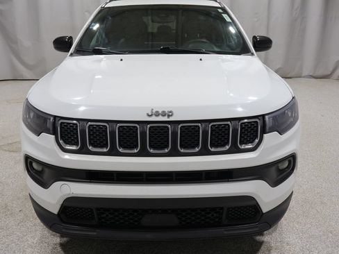 Certified 2024 Jeep Compass Latitude AWD/4WD image 9